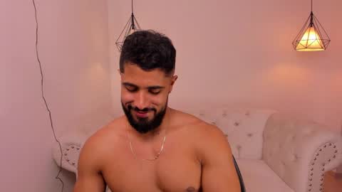 santiago_huntt online show from 12-05-24, 09:28