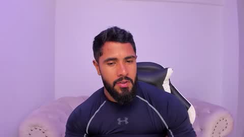 santiago_huntt online show from 12-18-25, 01:11