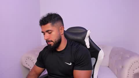 Snapshot of santiago_huntt chatting on 02-24-26, 08:18 santiago_huntt online show from 02-24-26, 08:18