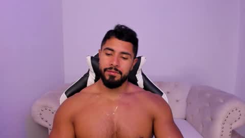 Snapshot of santiago_huntt chatting on 03-06-26, 09:33 santiago_huntt online show from 03-06-26, 09:33