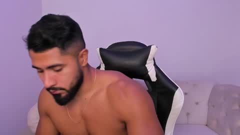 Snapshot of santiago_huntt chatting on 03-25-26, 08:04 santiago_huntt online show from 03-25-26, 08:04