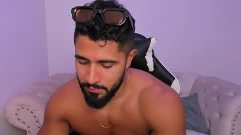 Snapshot of santiago_huntt chatting on 03-26-26, 08:03 santiago_huntt online show from 03-26-26, 08:03