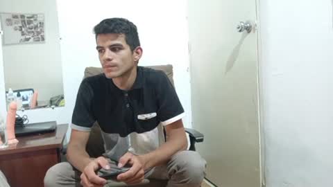 Snapshot of santiago_ibrahim1 chatting on 02-20-25, 08:25 Santiago Ibrahim online show from 02-20-25, 08:25