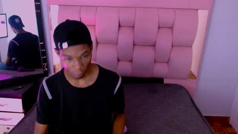 Santiiiiii  online show from 03-01-26, 01:57