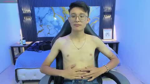 santiago_russo18 online show from 02-07-26, 07:06