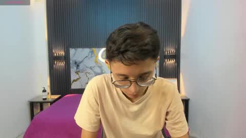 santiago_russo18 online show from 02-14-26, 08:05