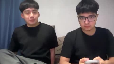 Snapshot of santiagodfreak chatting on 10-07-25, 06:54 Santiago18 online show from 10-07-25, 06:54