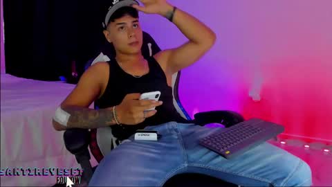 Snapshot of santiagoreyesft chatting on 02-19-25, 05:16 Santi Reyes online show from 02-19-25, 05:16
