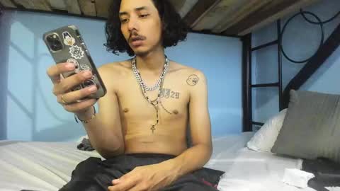 Santiago    online show from 01-20-25, 10:40