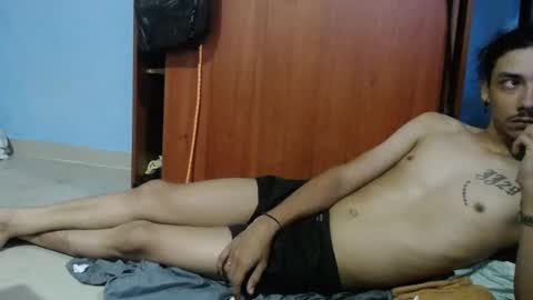 Santiago    online show from 02-05-25, 01:47