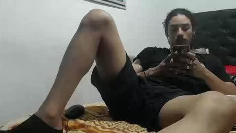 Santiago    online show from 09-08-25, 02:27