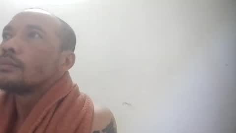 santichai561323 online show from 11-10-25, 12:53