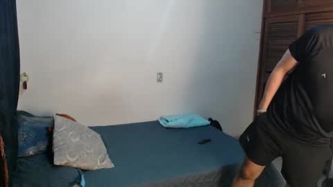 Snapshot of santiexxx chatting on 11-05-25, 02:11 santiexxx online show from 11-05-25, 02:11