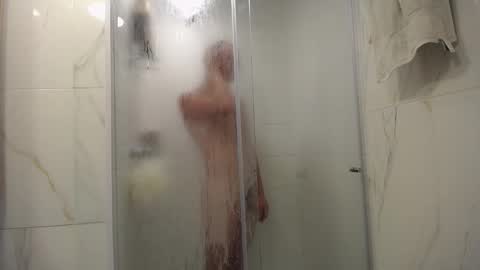 Snapshot of santii_rose chatting on 10-06-25, 01:19 Santii online show from 10-06-25, 01:19