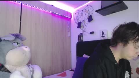 Santii online show from 03-20-26, 04:45