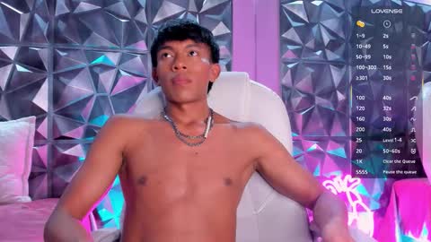 Santii online show from 10-29-25, 09:05