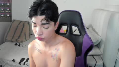 Mr. Santiago online show from 02-02-25, 01:30