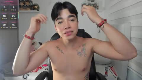 Mr. Santiago online show from 04-30-26, 01:28