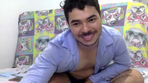 santy_sexymen online show from 10-02-25, 04:08