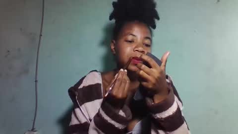 sanyah0123 online show from 12-17-25, 03:45