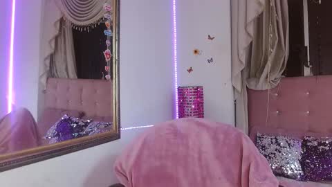 Saori Evans  online show from 11-05-25, 12:43