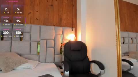 Snapshot of saori_newman chatting on 09-30-25, 11:59 Saori online show from 09-30-25, 11:59