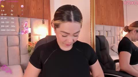 Snapshot of saori_newman chatting on 11-04-25, 12:04 Saori online show from 11-04-25, 12:04