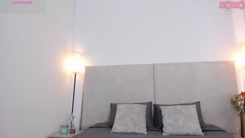 Snapshot of saori_newman chatting on 03-24-26, 11:48 Saori online show from 03-24-26, 11:48