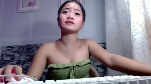 sapphire_amora online show from 10-21-25, 03:13