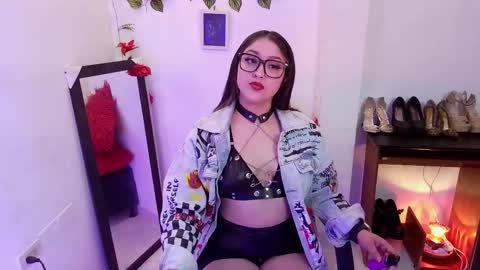 Carla online show from 09-10-25, 03:28