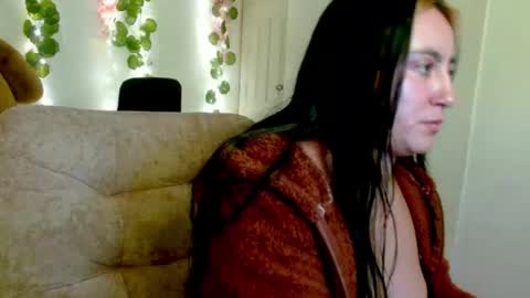 Snapshot of sara961991 chatting on 05-21-26, 02:46 sara961991 online show from 05-21-26, 02:46