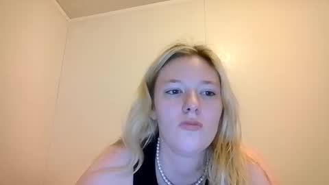 sara9920 online show from 04-24-26, 12:02
