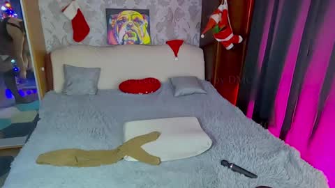 sara  foxy online show from 12-09-24, 06:03