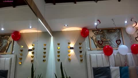 Snapshot of sara__michell chatting on 02-14-26, 12:02 online show from 02-14-26, 12:02