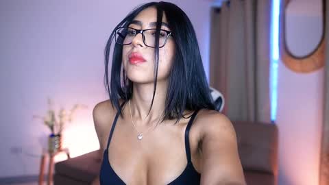 Snapshot of sara_albrecht chatting on 12-17-24, 03:49 Sara online show from 12-17-24, 03:49