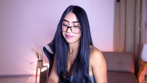 Snapshot of sara_albrecht chatting on 12-28-24, 12:45 Sara online show from 12-28-24, 12:45