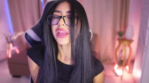 Snapshot of sara_albrecht chatting on 01-13-25, 03:47 Sara online show from 01-13-25, 03:47