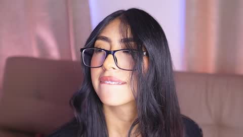 Snapshot of sara_albrecht chatting on 01-28-25, 04:08 Sara online show from 01-28-25, 04:08