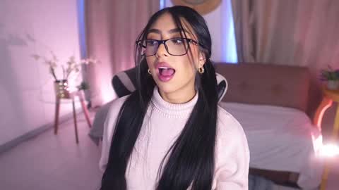 Snapshot of sara_albrecht chatting on 02-04-25, 12:11 Sara online show from 02-04-25, 12:11