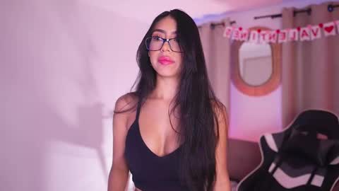 Snapshot of sara_albrecht chatting on 02-17-25, 12:38 Sara online show from 02-17-25, 12:38