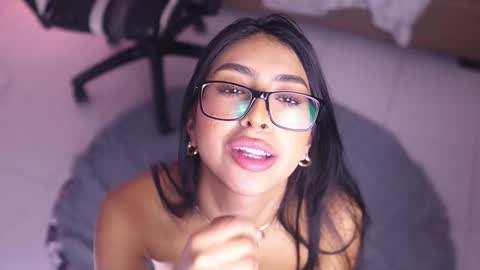 Snapshot of sara_albrecht chatting on 02-18-25, 03:54 Sara online show from 02-18-25, 03:54