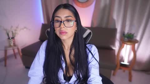 Snapshot of sara_albrecht chatting on 02-19-25, 12:44 Sara online show from 02-19-25, 12:44