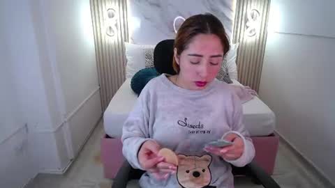 Snapshot of sara_angeelss chatting on 07-24-26, 05:38 Sara... online show from 07-24-26, 05:38