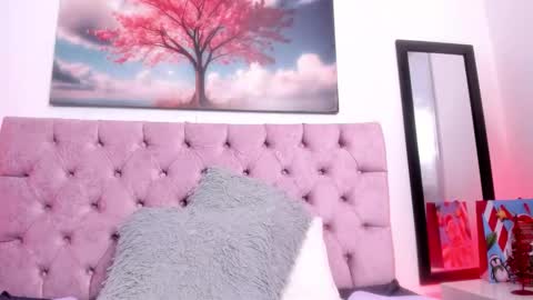 SARA ARIAS  online show from 12-07-24, 02:09