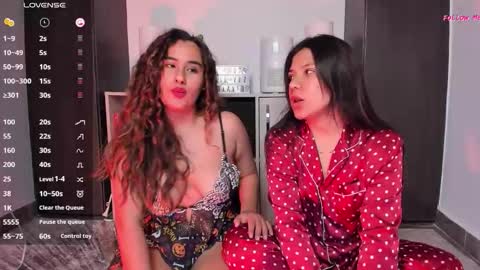  Sara London  online show from 10-25-25, 01:13