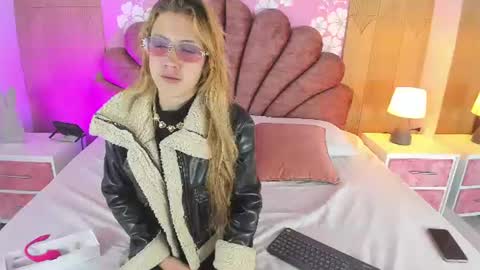 Snapshot of sara_colyn chatting on 06-14-26, 12:40 sara_colyn online show from 06-14-26, 12:40