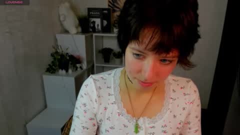 Sarah online show from 10-08-25, 01:58