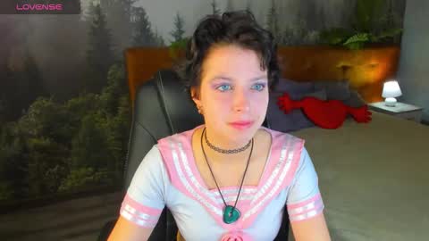 Sarah online show from 10-20-25, 12:55