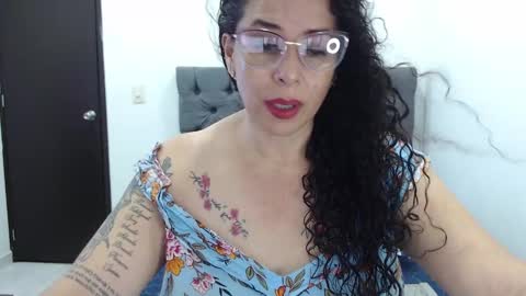Sara hot46 online show from 12-21-24, 10:17