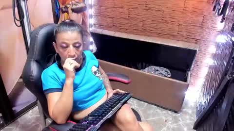 no limits sarah online show from 12-21-24, 03:03